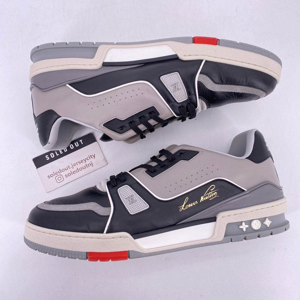 Louis Vuitton Trainer "Virgil Abloh"  Used Size 9.5LV