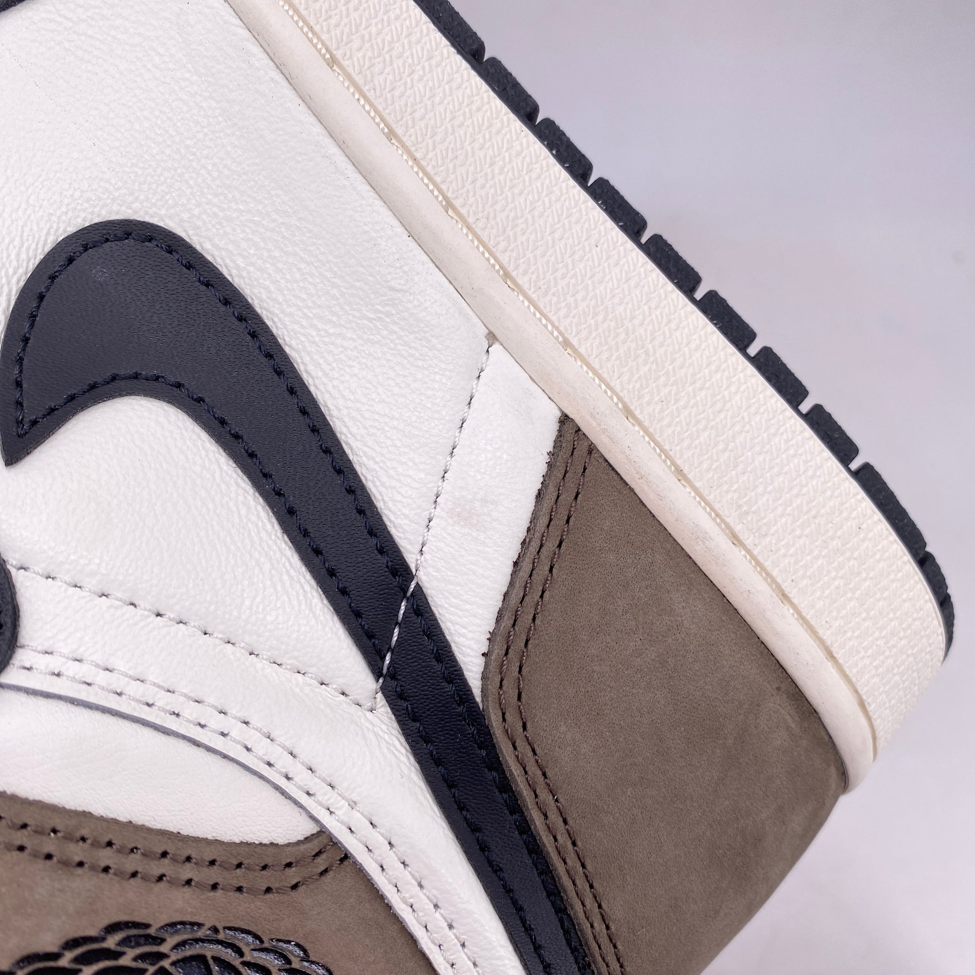 Air Jordan 1 Retro High OG &quot;Mocha&quot; 2020 New Size 10