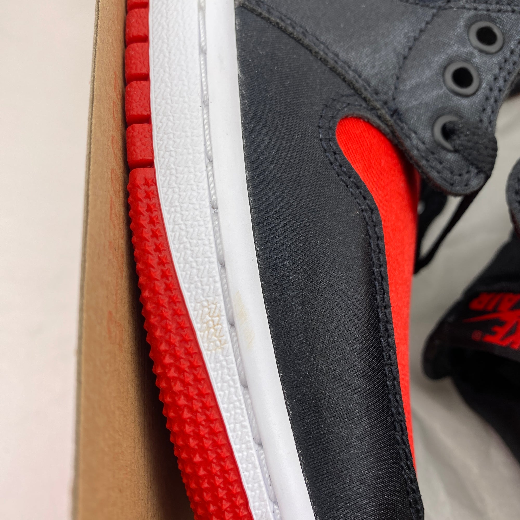 Air Jordan (W) 1 Retro High OG &quot;Satin Bred&quot; 2023 New Size 10W