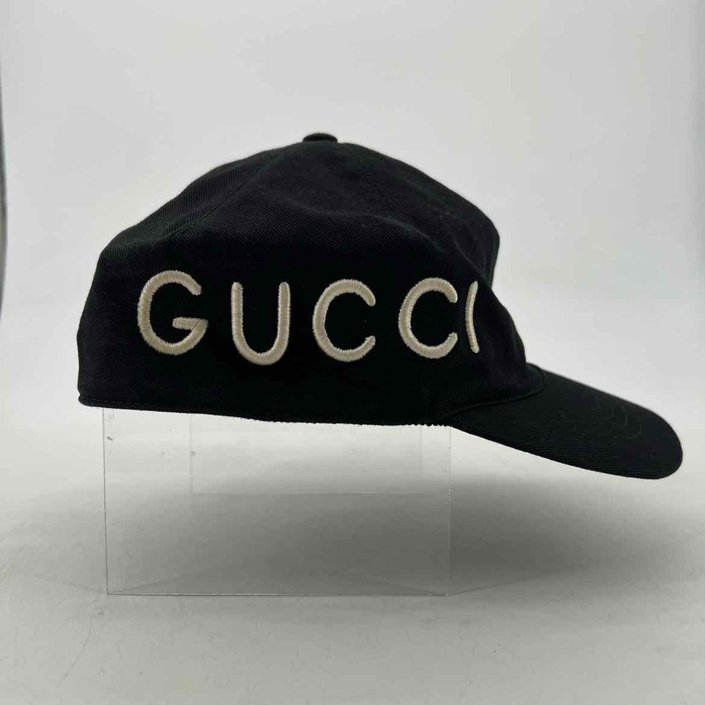 Gucci Strapback "LOVERS" Used Black Size L