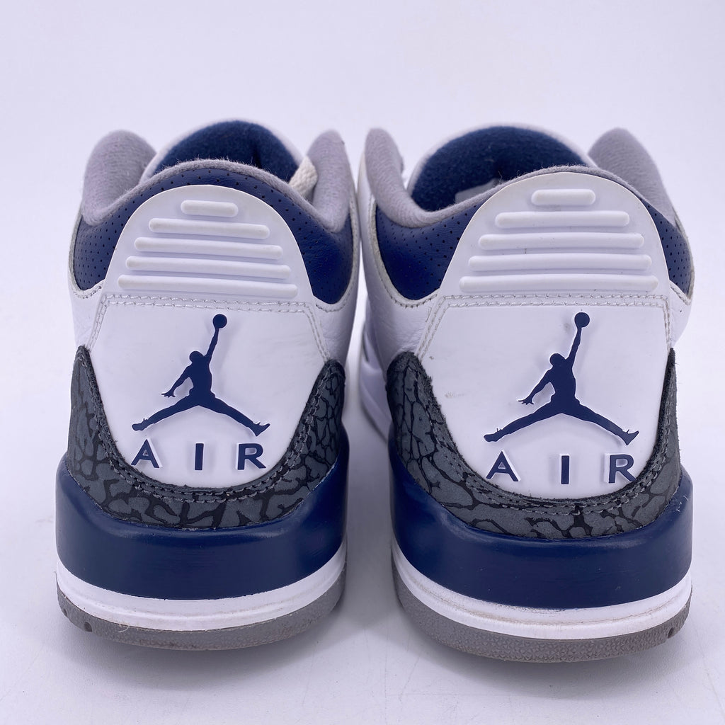 Air Jordan 3 Retro "Midnight Navy" 2023 Used Size 9.5