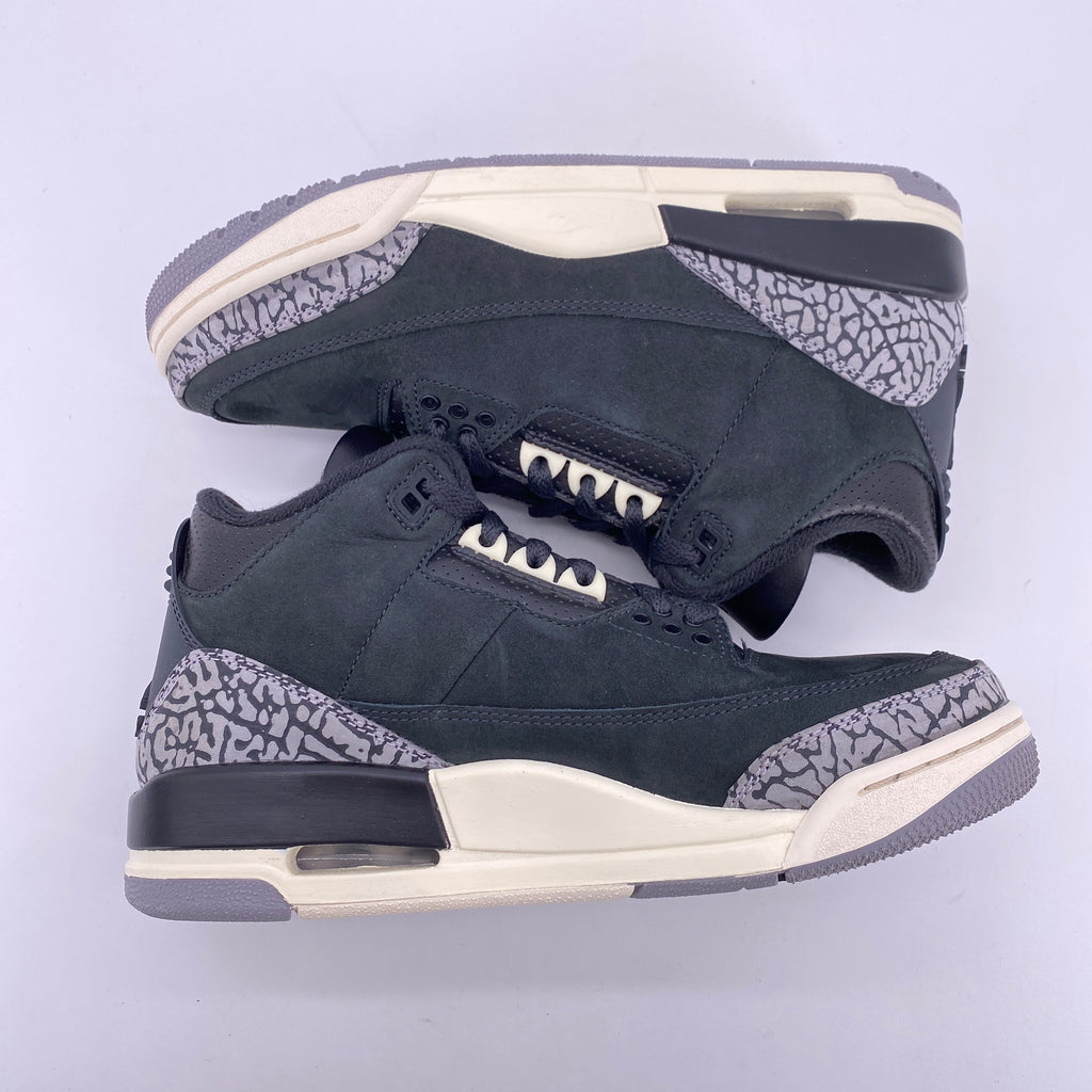 Air Jordan (W) 3 Retro "Off Noir" 2023 Used Size 7W