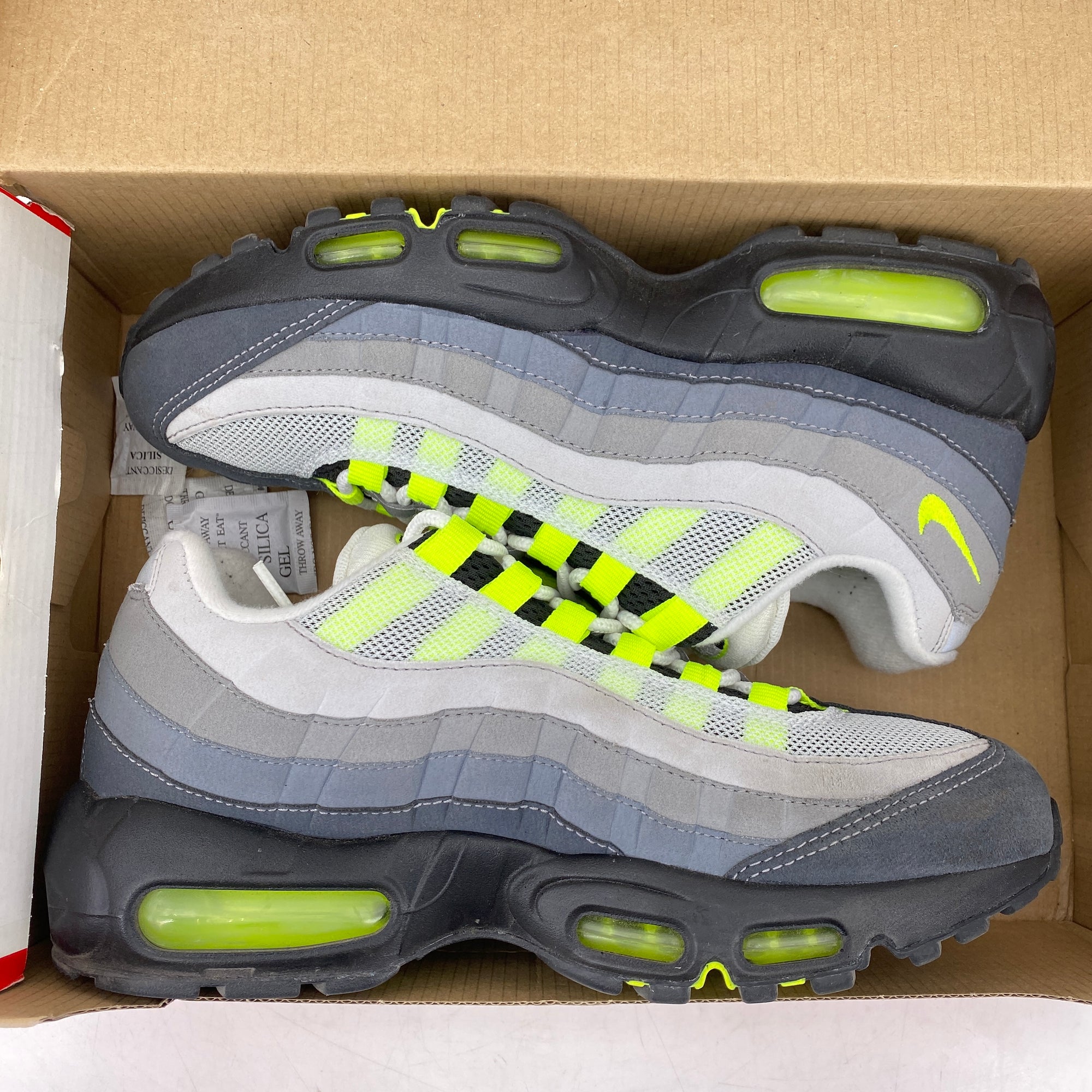 Nike (W) Air Max 95 QS &quot;Neon&quot; 2015 Used Size 8.5W