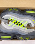 Nike (W) Air Max 95 QS "Neon" 2015 Used Size 8.5W