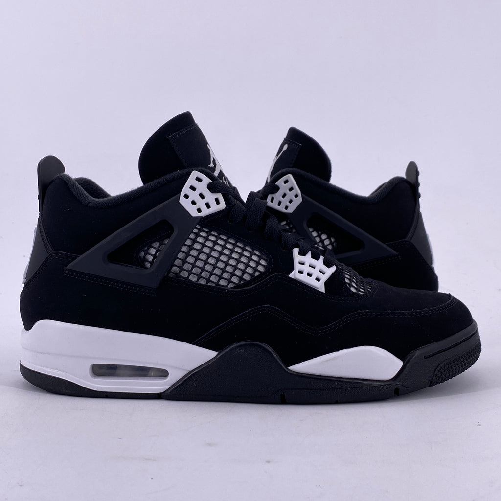 Air Jordan 4 Retro "White Thunder" 2024 Used Size 9.5