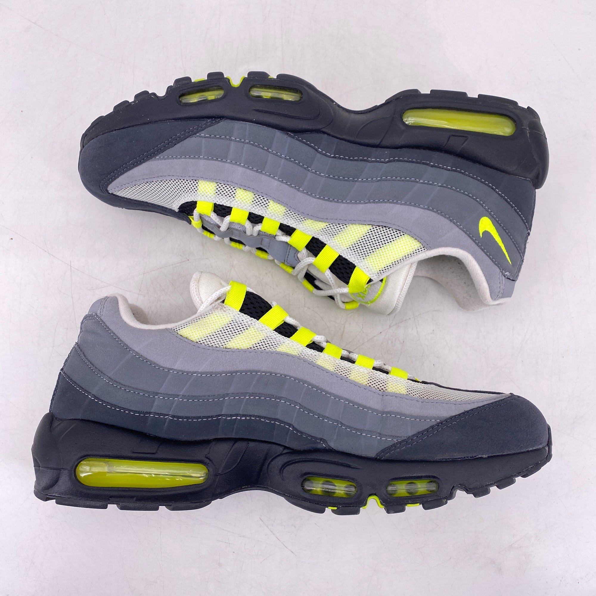 Nike Air Max 95 &quot;Neon&quot; 2020 Used Size 11.5