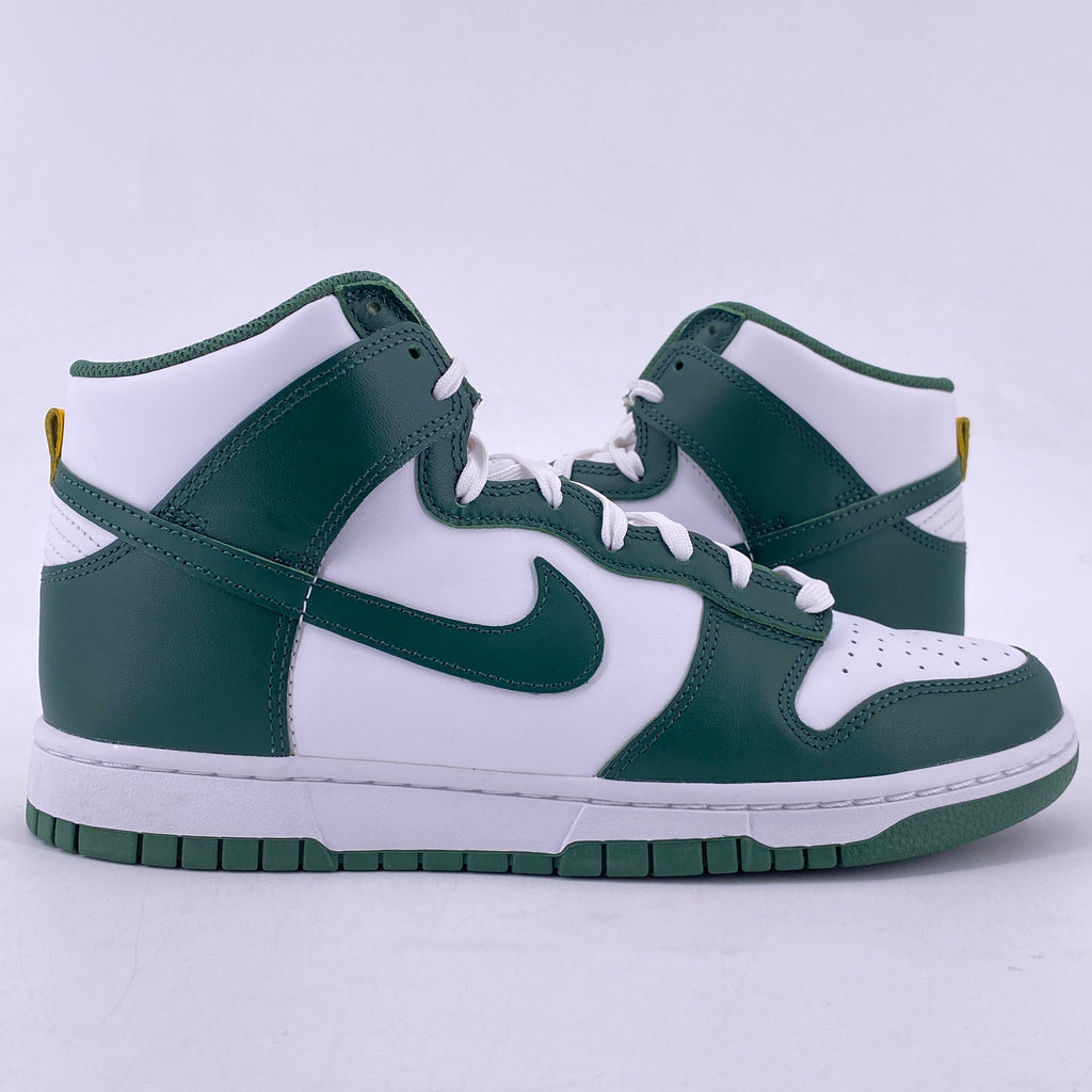 Nike Dunk High "Australia" 2022 Used Size 9