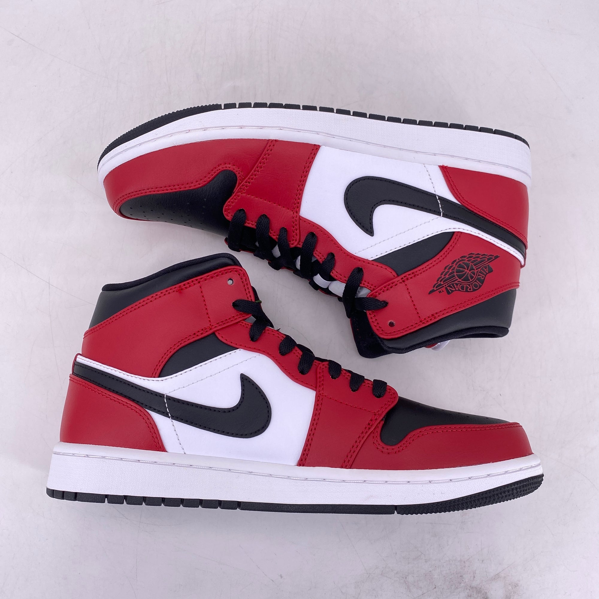 Air Jordan 1 Mid &quot;Chicago Toe&quot; 2020 New Size 9