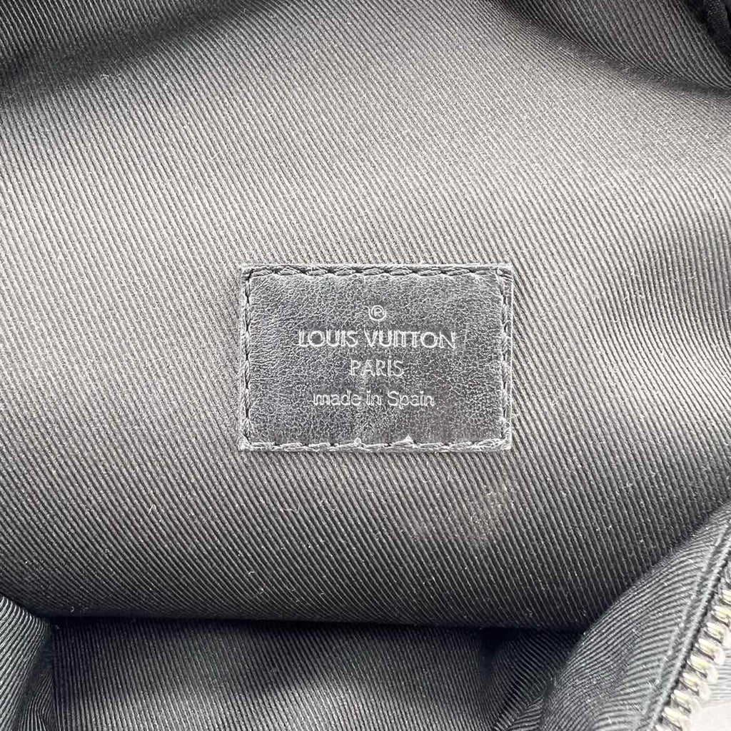 Louis Vuitton Bag "DISCOVERY BUMBAG" Used Black