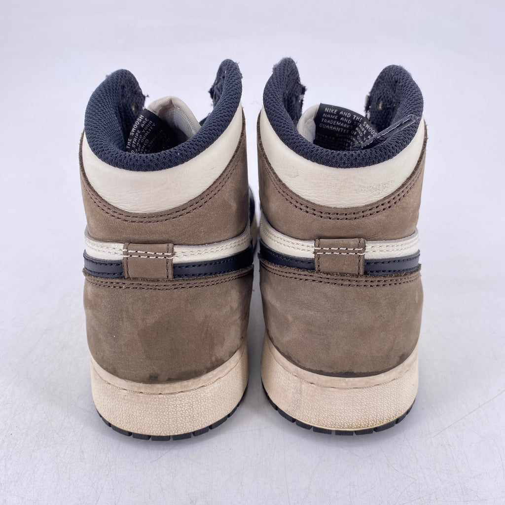 Air Jordan (GS) 1 Retro High OG "Mocha" 2020 Used Size 6Y