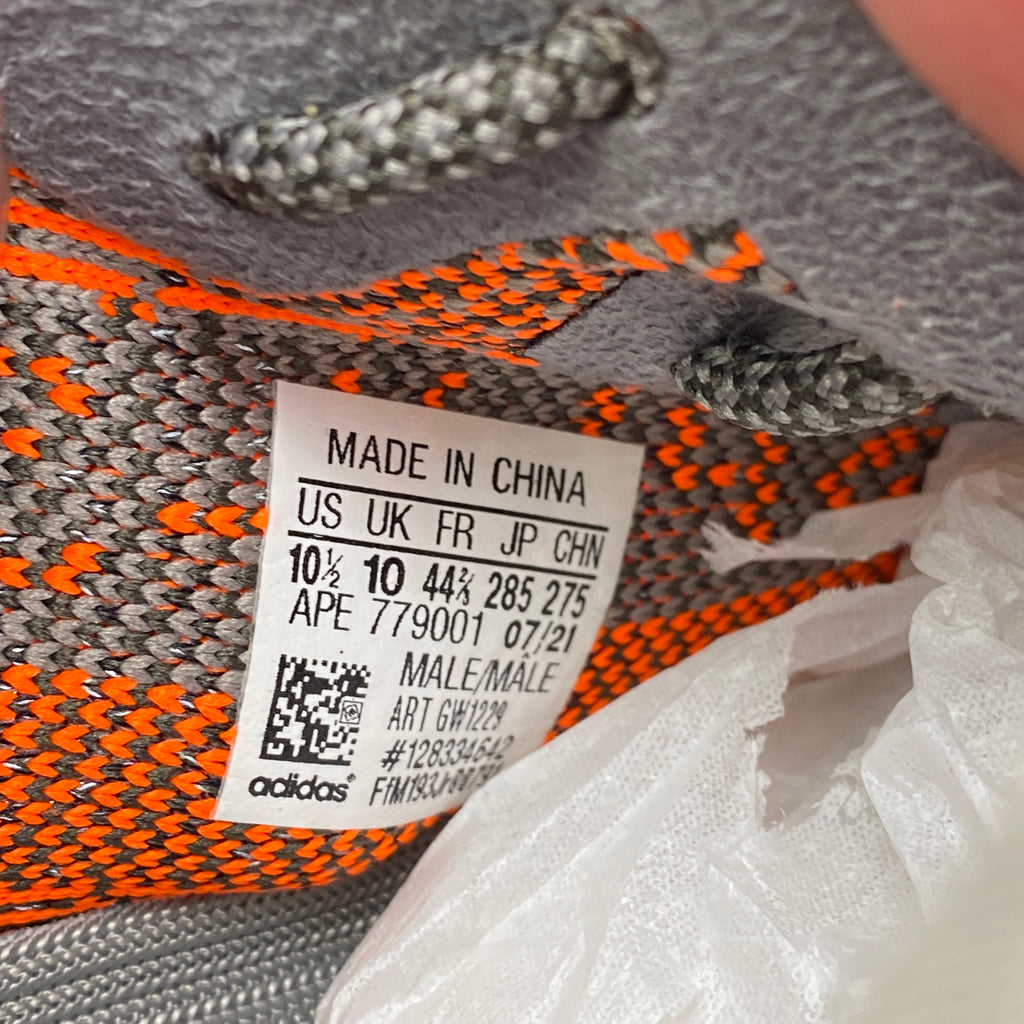 Yeezy 350 v2 "Beluga Reflective" 2021 Used Size 10.5