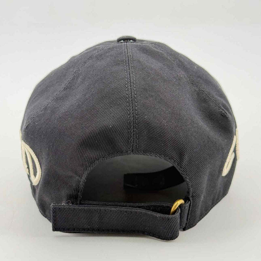 Gucci Strapback "LOVED" Used Black Size XL