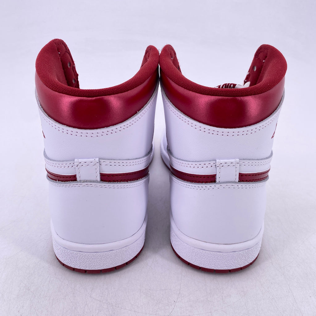 Air Jordan 1 Retro High OG "Metallic Burgundy" 2024 New Size 11