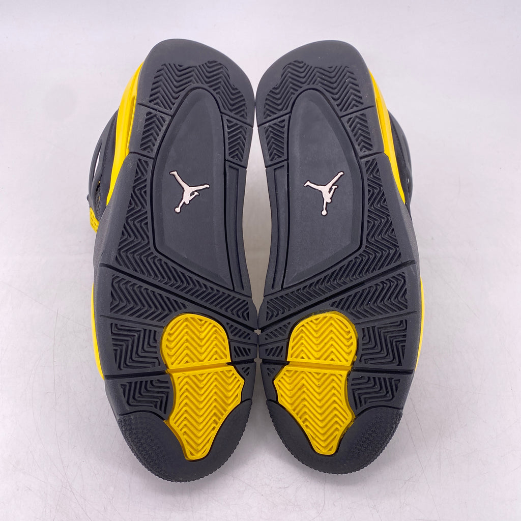 Air Jordan 4 Retro "Thunder" 2023 Used Size 9.5