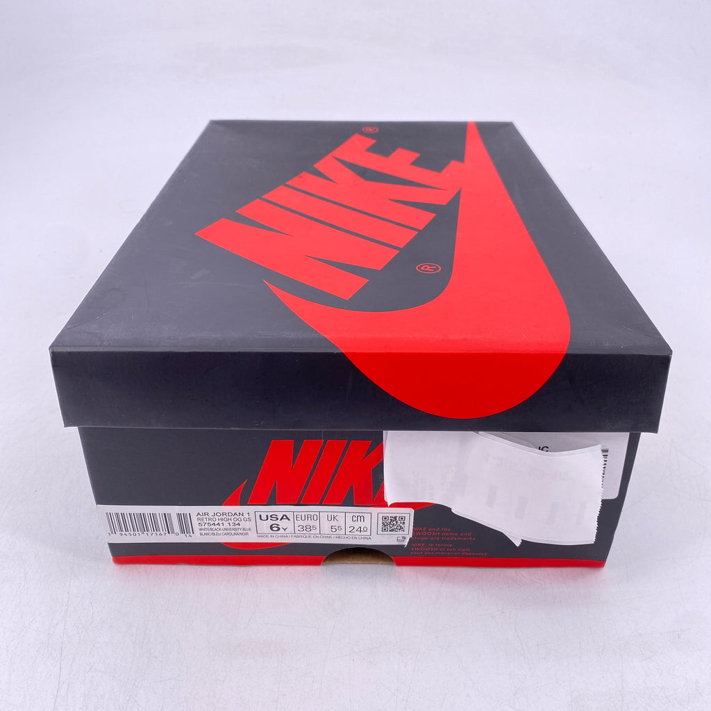 Air Jordan (GS) 1 Retro High OG "University Blue" 2021 Used Size 6Y