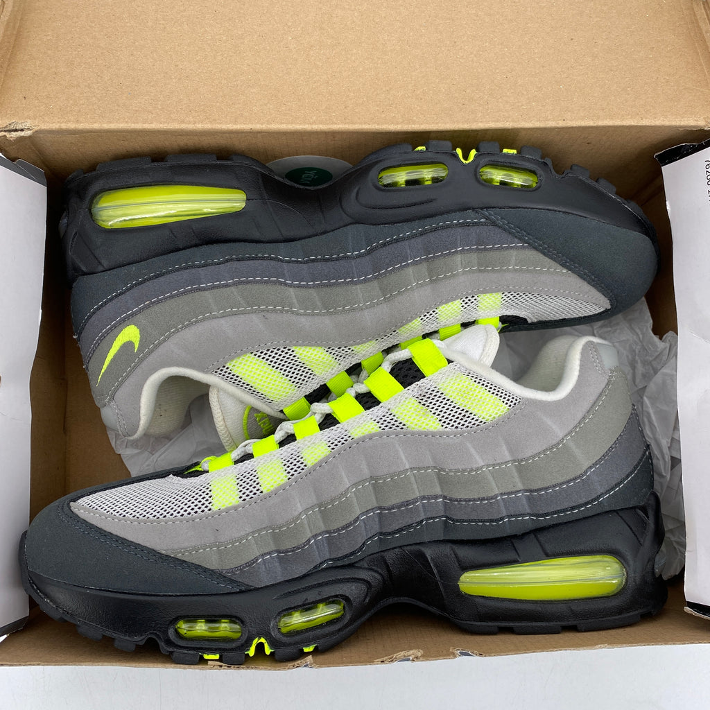 Nike Air Max 95 "Neon" 2024 Used Size 8.5