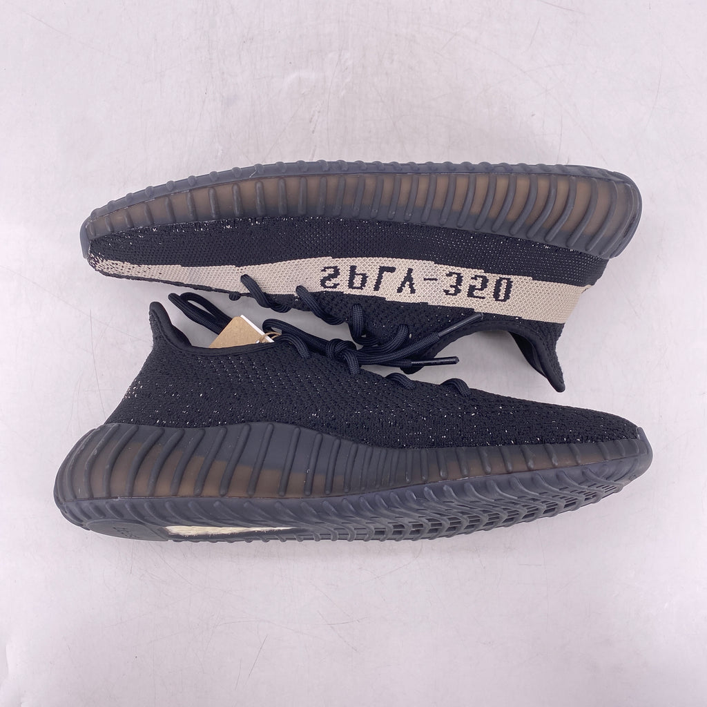 Yeezy 350 v2 "Oreo" 2021 Used Size 10
