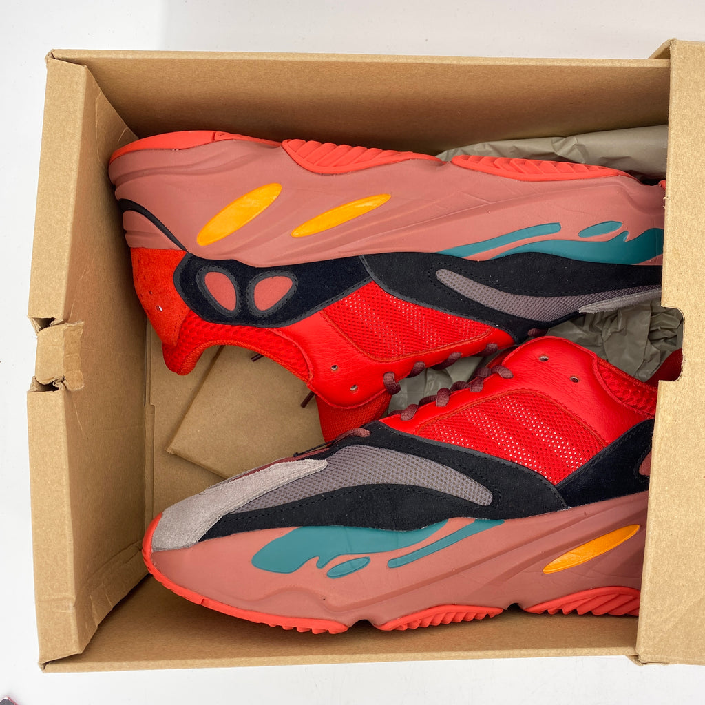 Yeezy 700 "Hi-Res Red" 2022 Used Size 12
