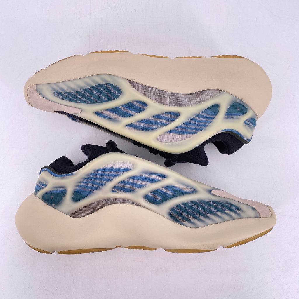 Yeezy 700 v3 "Kyanite" 2021 Used Size 9
