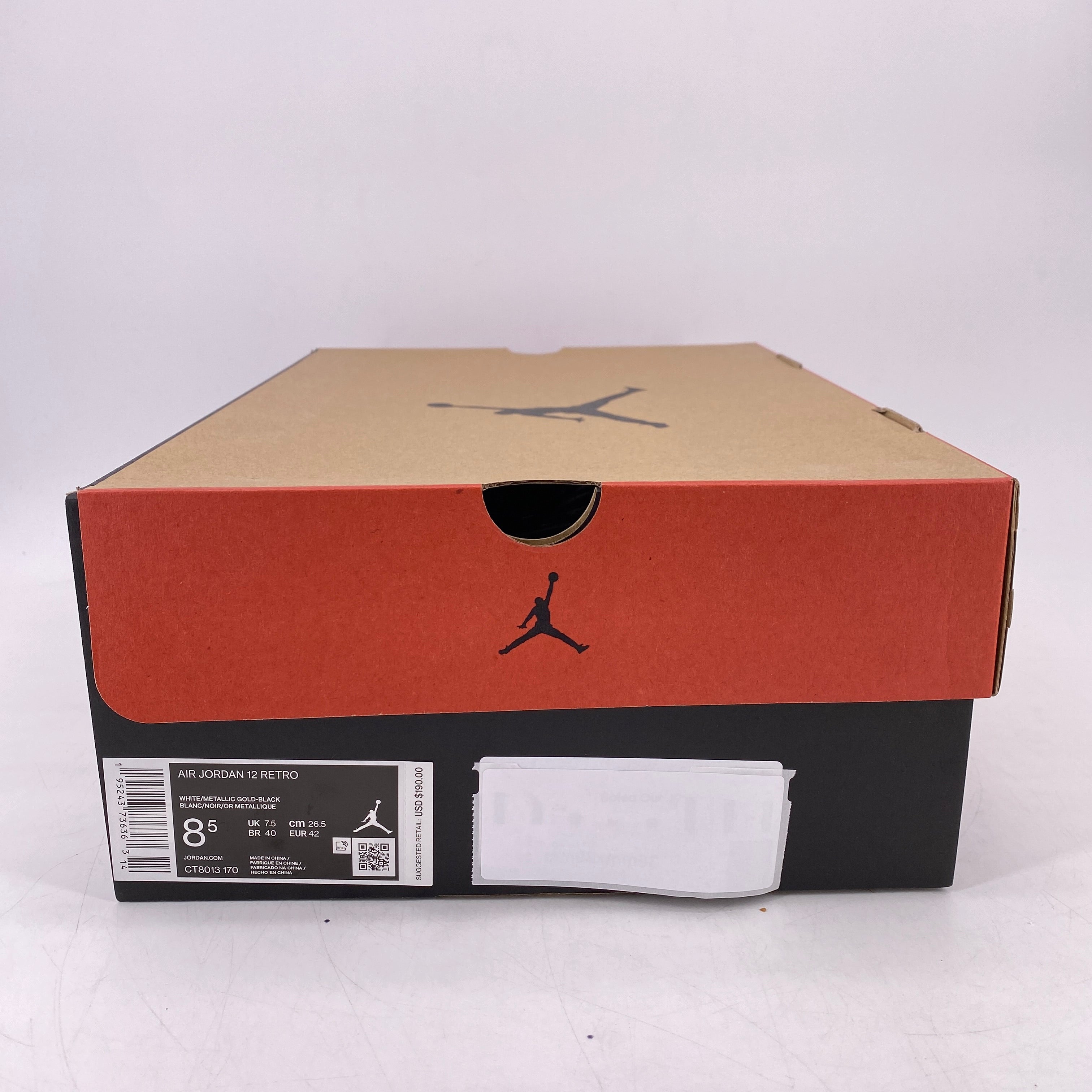 Store Jordan 12 royalty size 4.5y