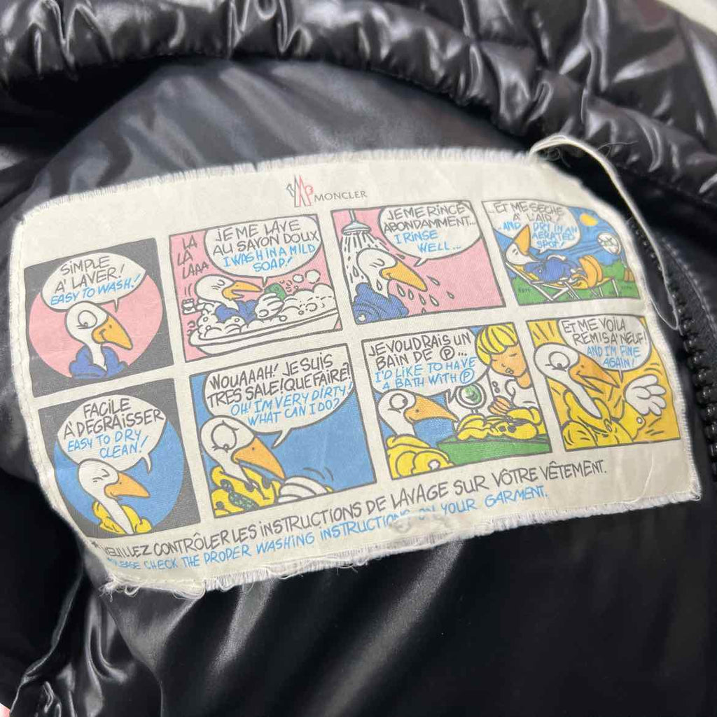 Moncler Jacket "GIUBBOTTO" Black Used Size 2