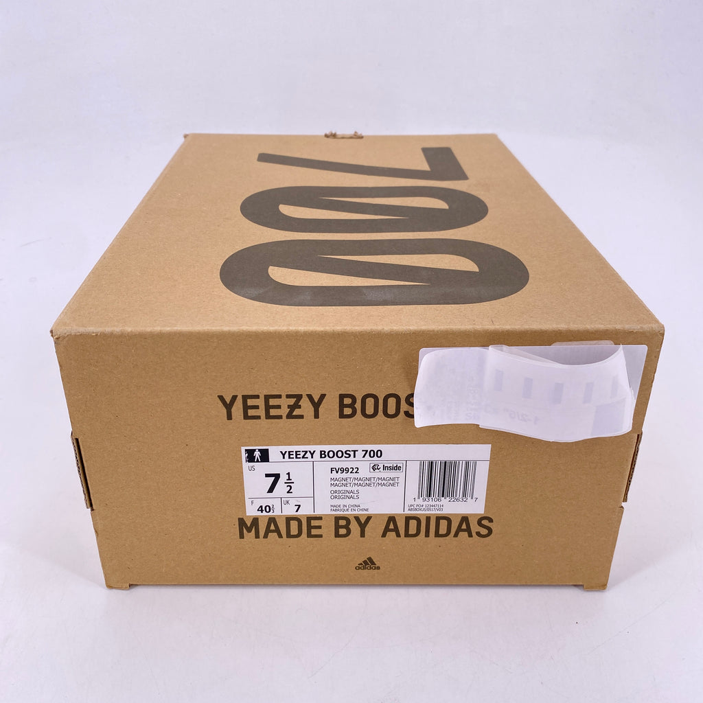 Yeezy 700 "Magnet" 2019 Used Size 7.5