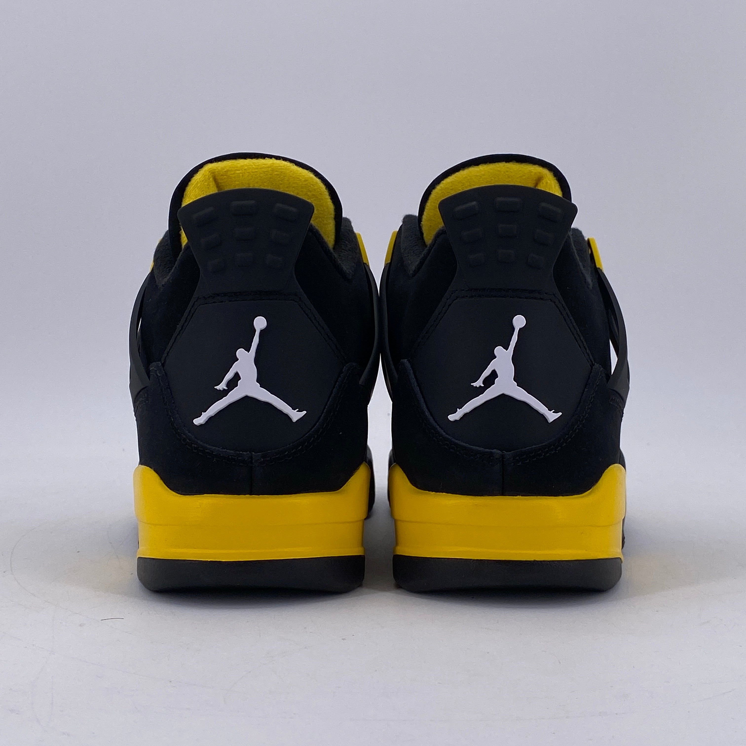 Air Jordan 4 Retro &quot;Thunder&quot; 2023 New (Cond) Size 7.5