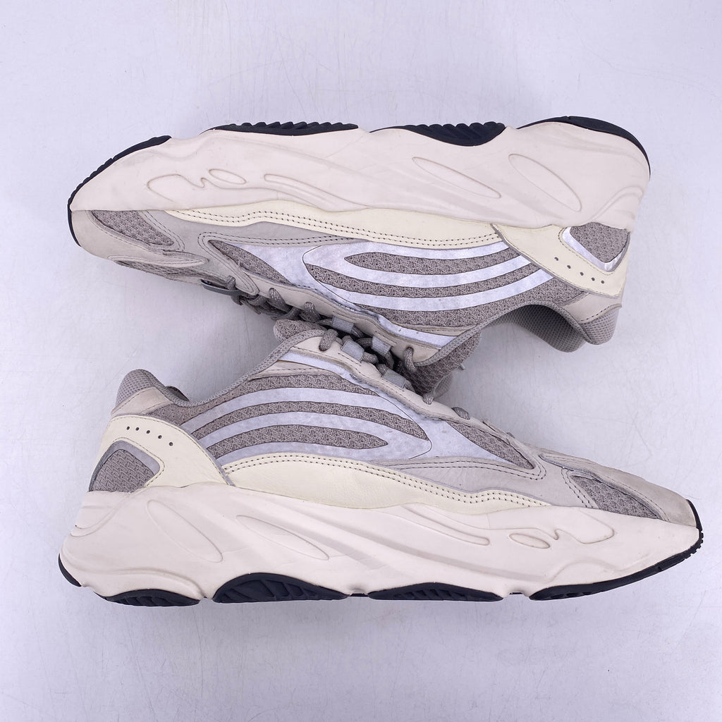 Yeezy 700 v2 "Static" 2018 Used Size 13.5