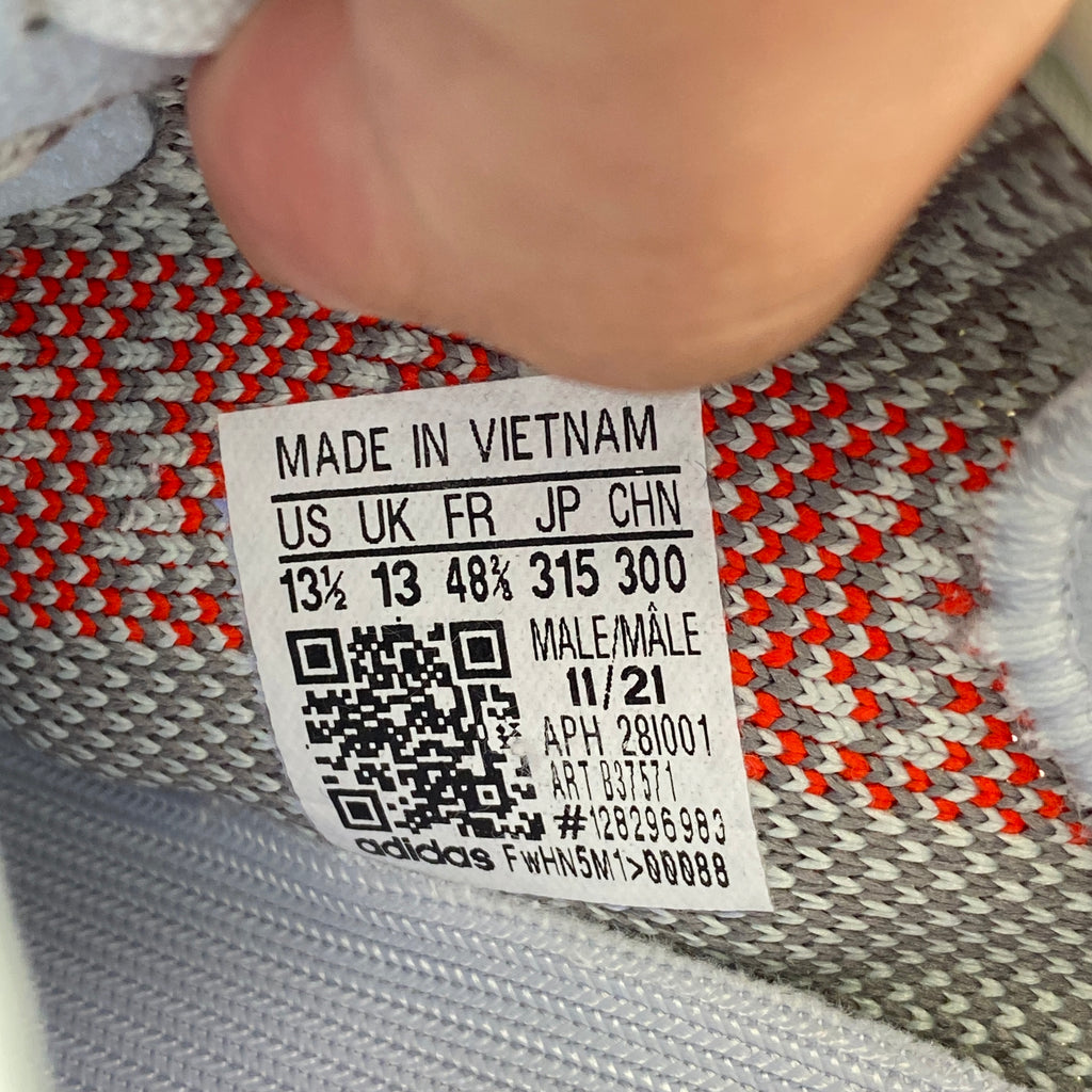 Yeezy 350 v2 "Blue Tint" 2017 Used Size 13.5