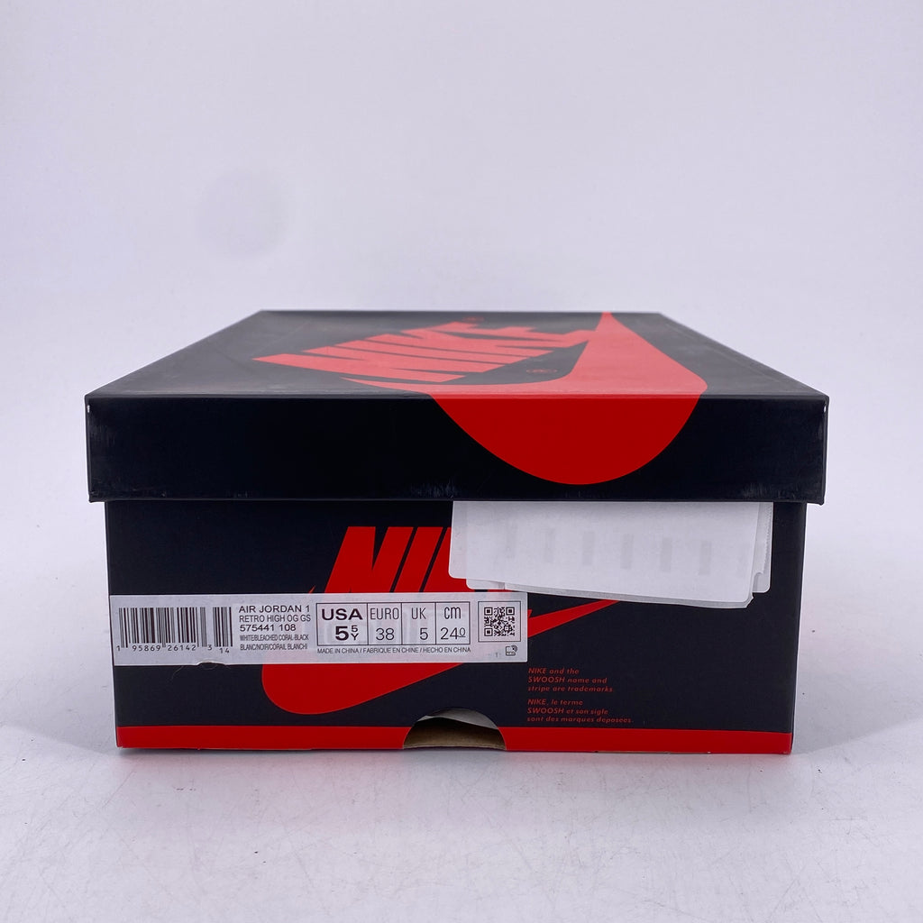 Air Jordan (GS) 1 Retro High OG "Bleached Coral" 2022 Used Size 5.5Y
