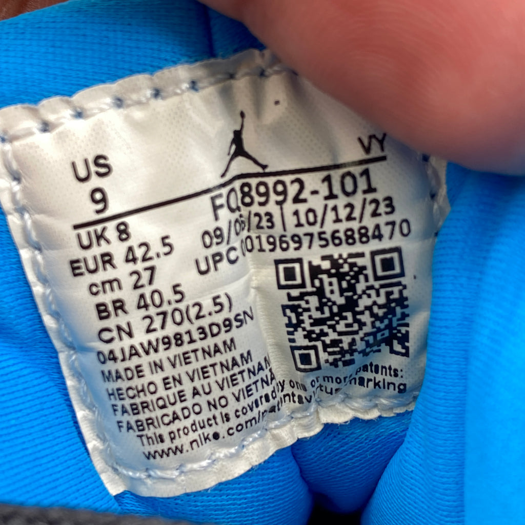 Air Jordan 9 Retro "Powder Blue" 2024 Used Size 9
