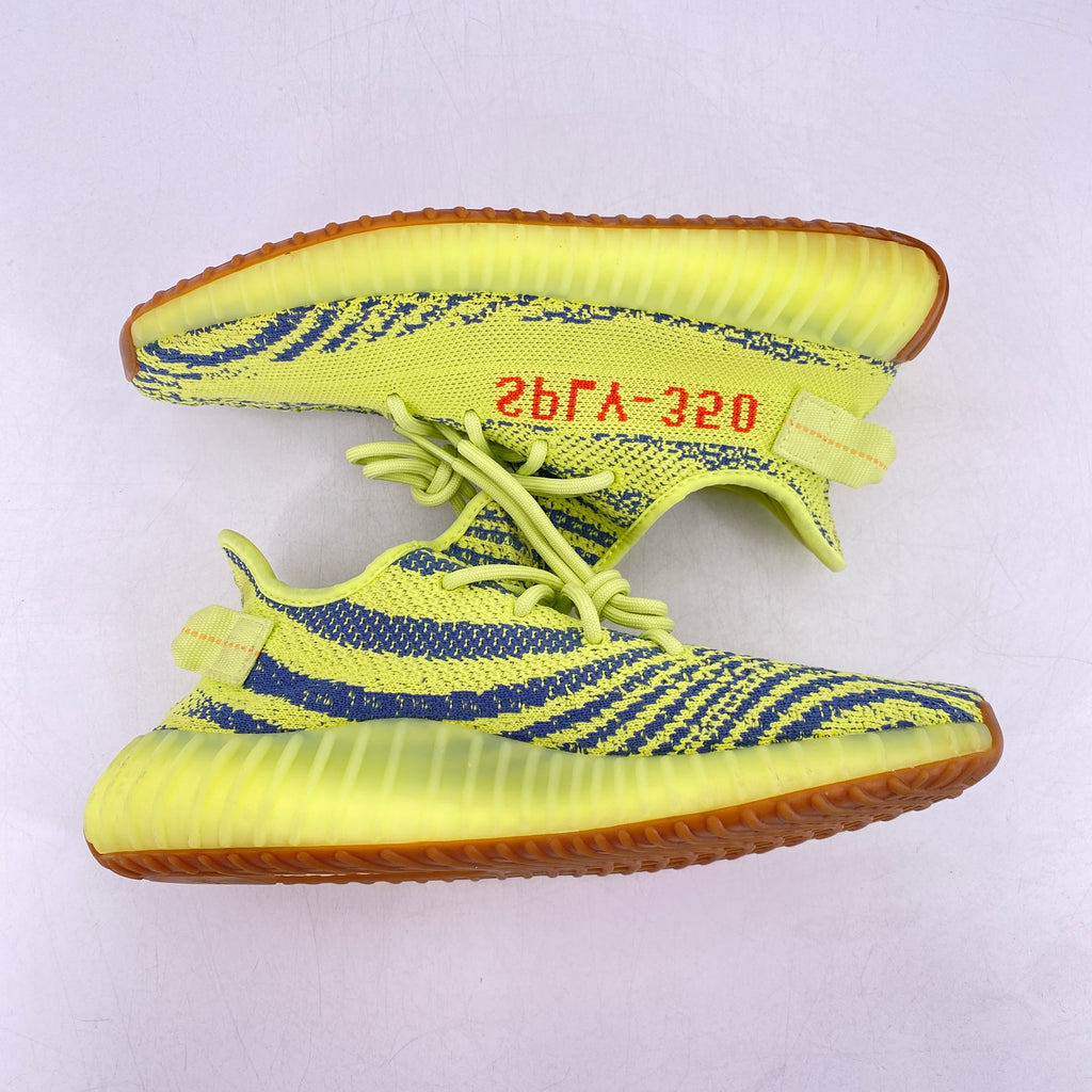 Yeezy 350 v2 "Frozen Yellow" 2017 Used Size 8.5
