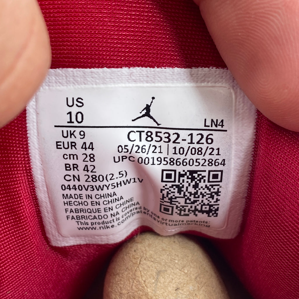 Air Jordan 3 Retro "Cardinal Red" 2022 Used Size 10