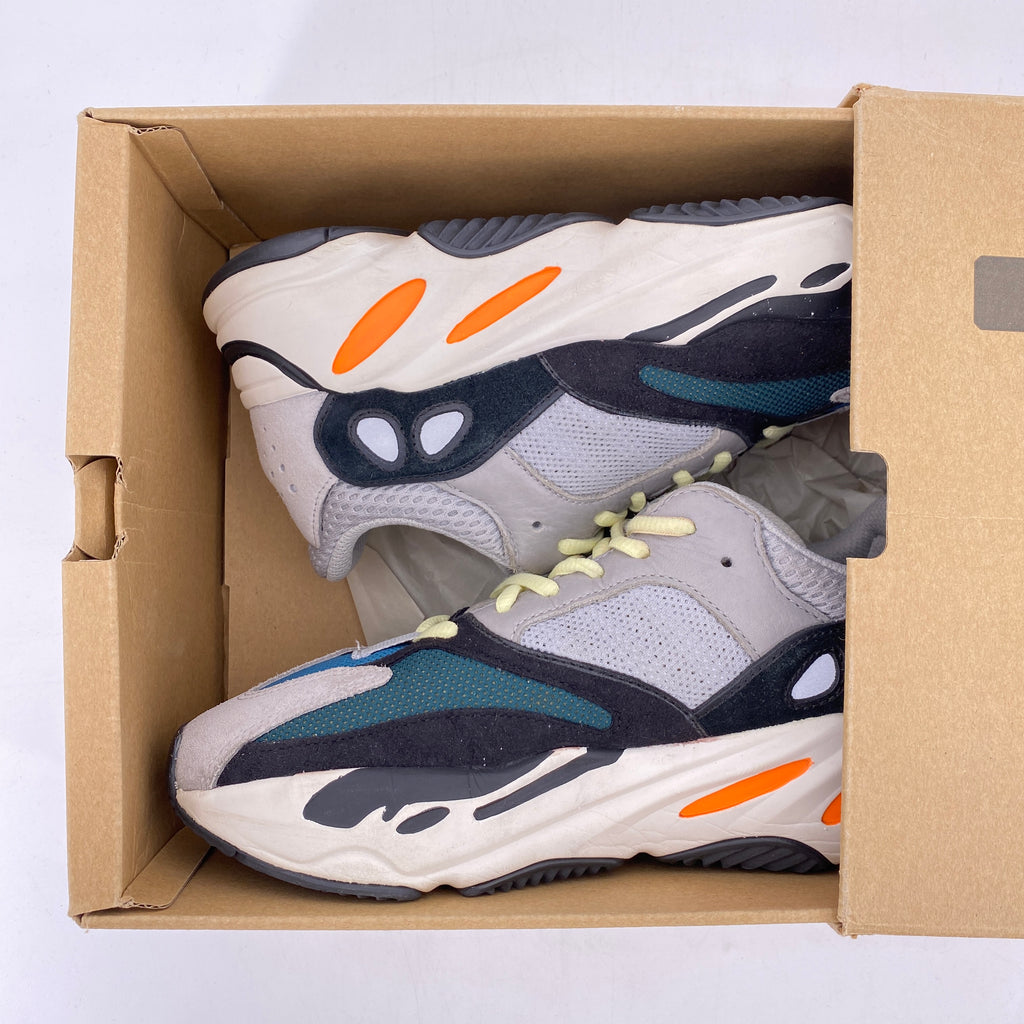 Yeezy 700 "Waverunner" 2018 Used Size 7.5