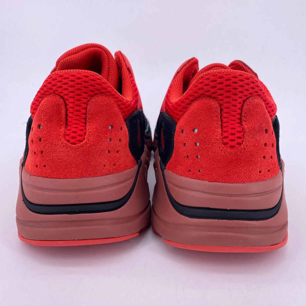 Yeezy 700 "Hi-Res Red" 2022 Used Size 12