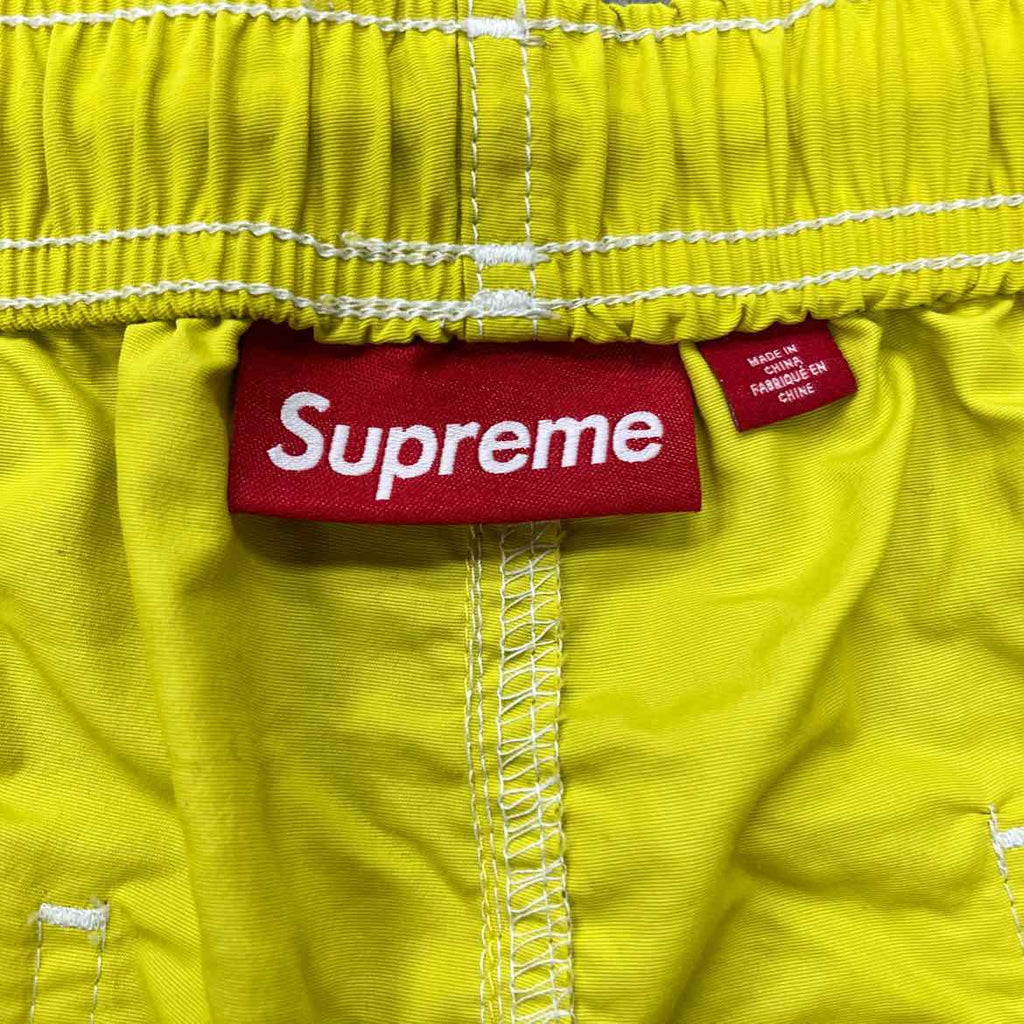 Supreme Shorts "RED LOGO" Yellow Used Size L