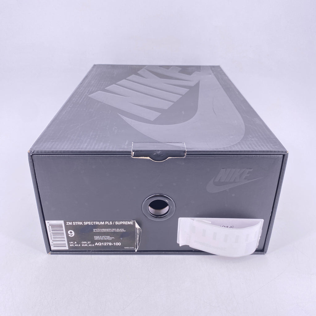 Nike ZM STRK SPCTRM / SUPREME "Supreme White" 2018 Used Size 9