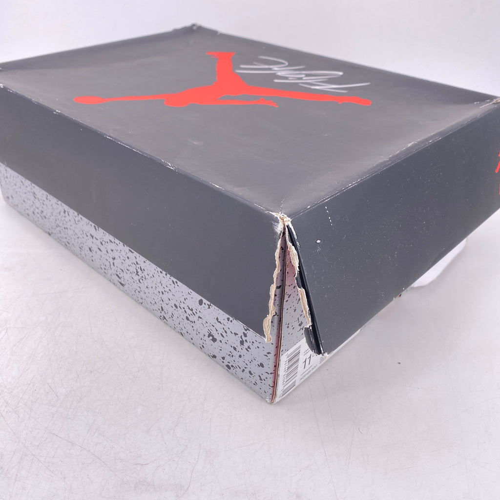 Air Jordan (W) 4 Retro "Canyon Purple" 2022 Used Size 11.5W