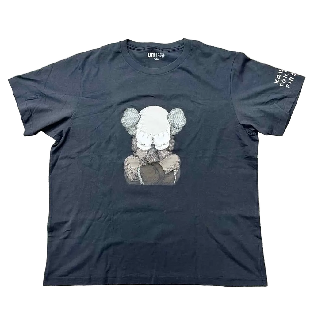 Uniqlo T-Shirt "TOKYO FIRST" Grey Used Size 2XL