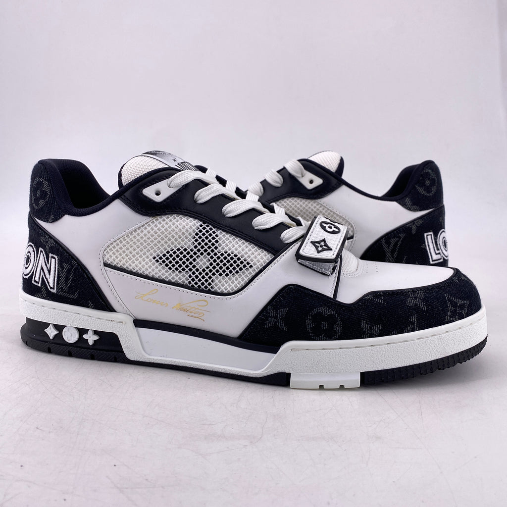 Louis Vuitton Trainer "Black White"  New Size 10LV