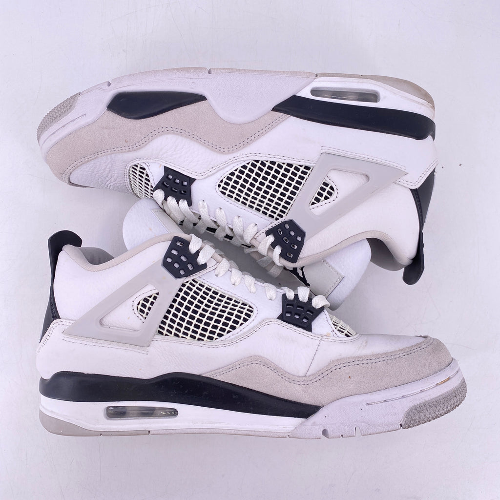 Air Jordan 4 Retro "MILITARY BLACK" 2022 Used Size 10