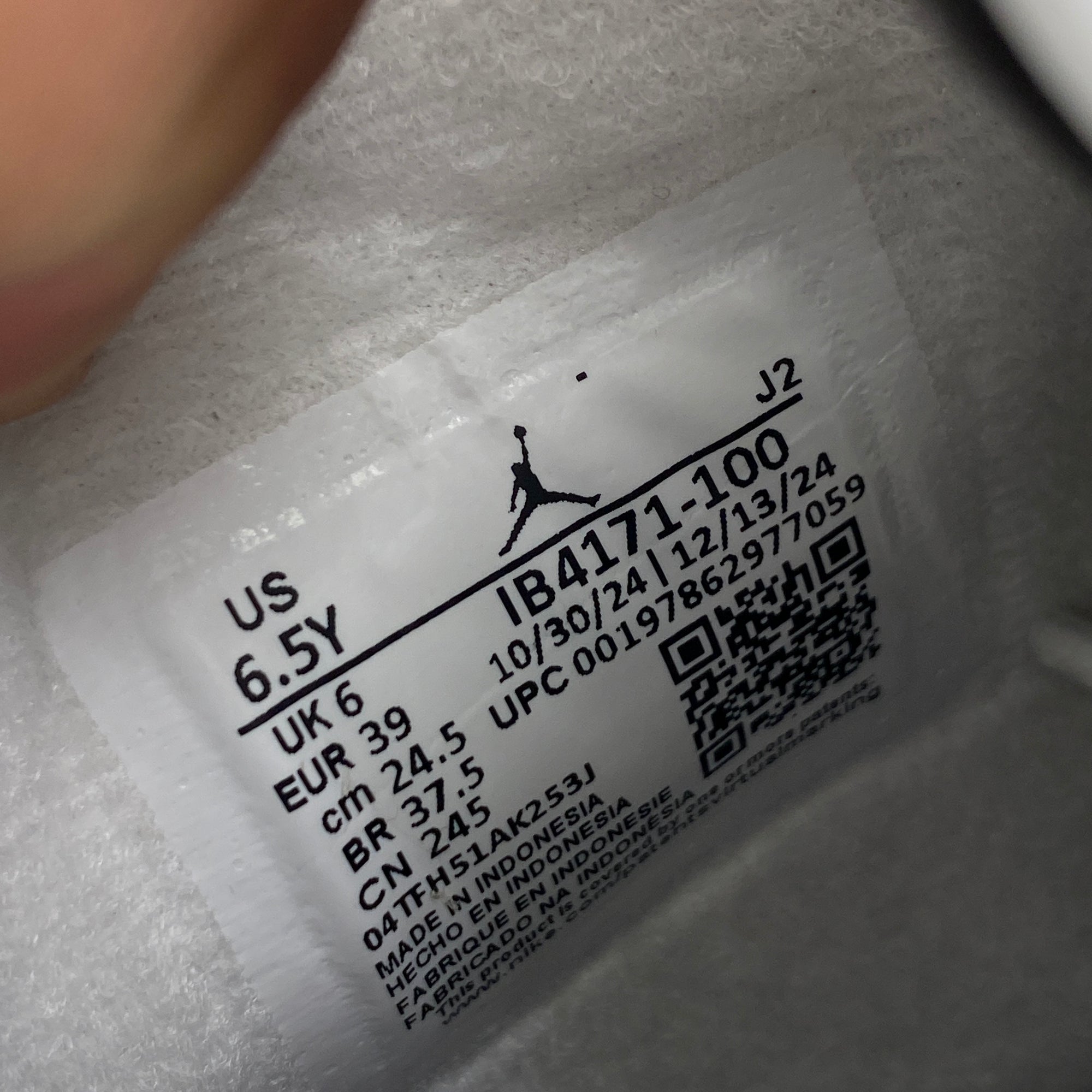 nike blazer mid 77 barcode dd6621 100 release info