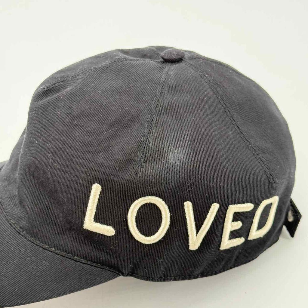 Gucci Strapback "LOVED" Used Black Size XL