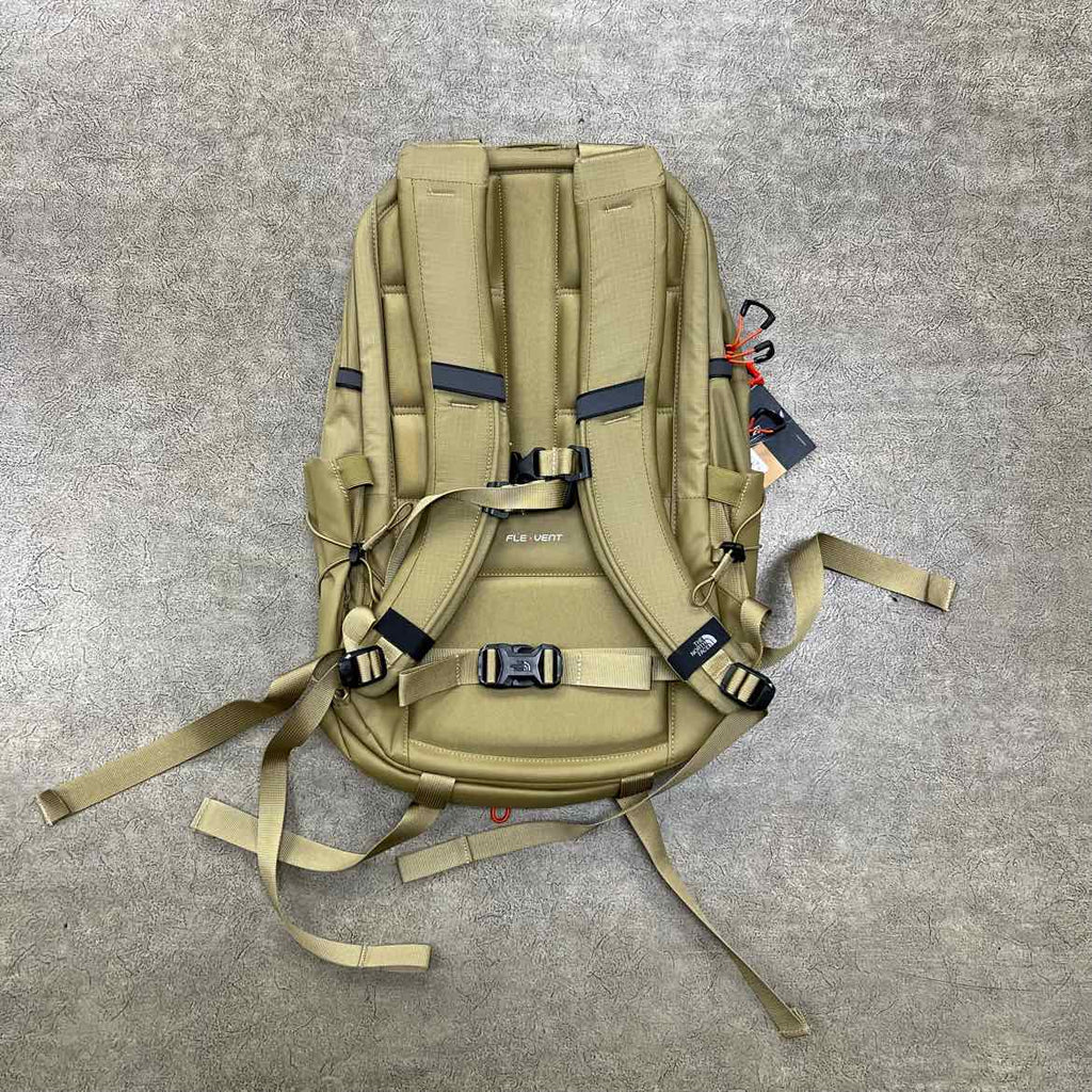 The North Face Backpack "BOREALIS" New Olive