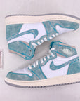 Air Jordan (GS) 1 Retro High OG "Turbo Green" 2019 Used Size 5Y