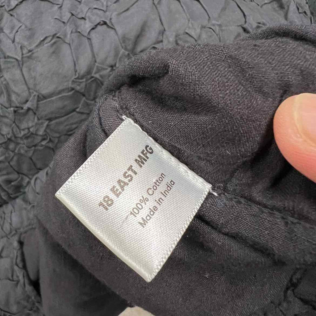18 East Polo "CRINKLED" Black Used Size L