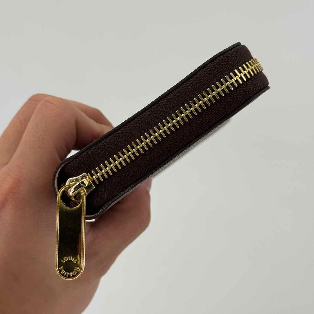 Louis Vuitton Wallet "ZIPPY" New Brown