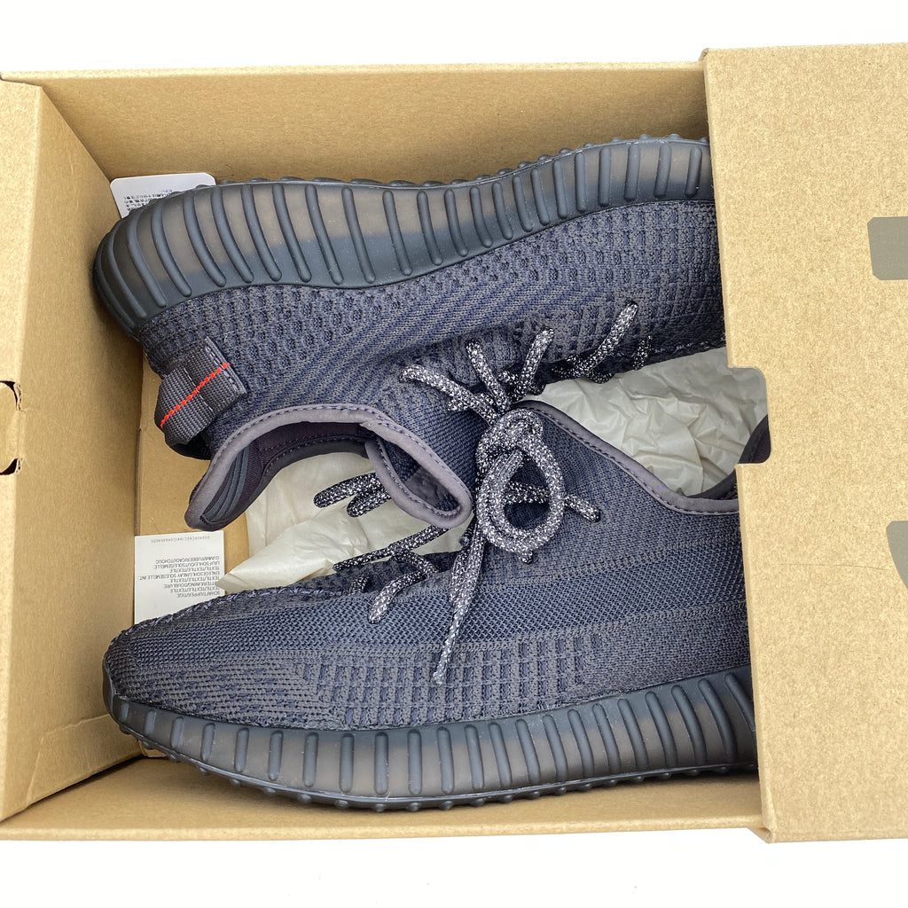 Yeezy 350 v2 "Black Non-Reflective" 2019 Used Size 9.5