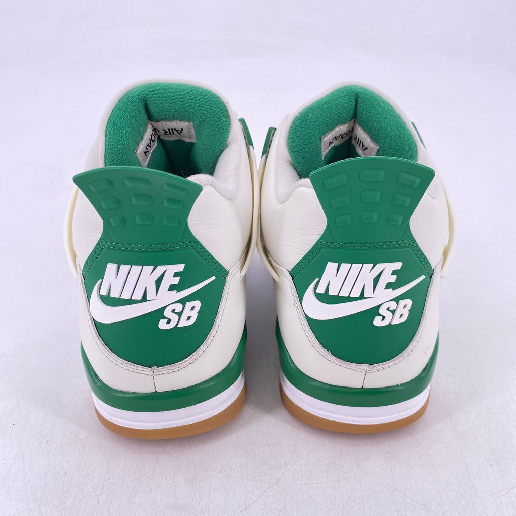 Air Jordan 4 Retro "Pine Green" 2023 Used Size 9.5