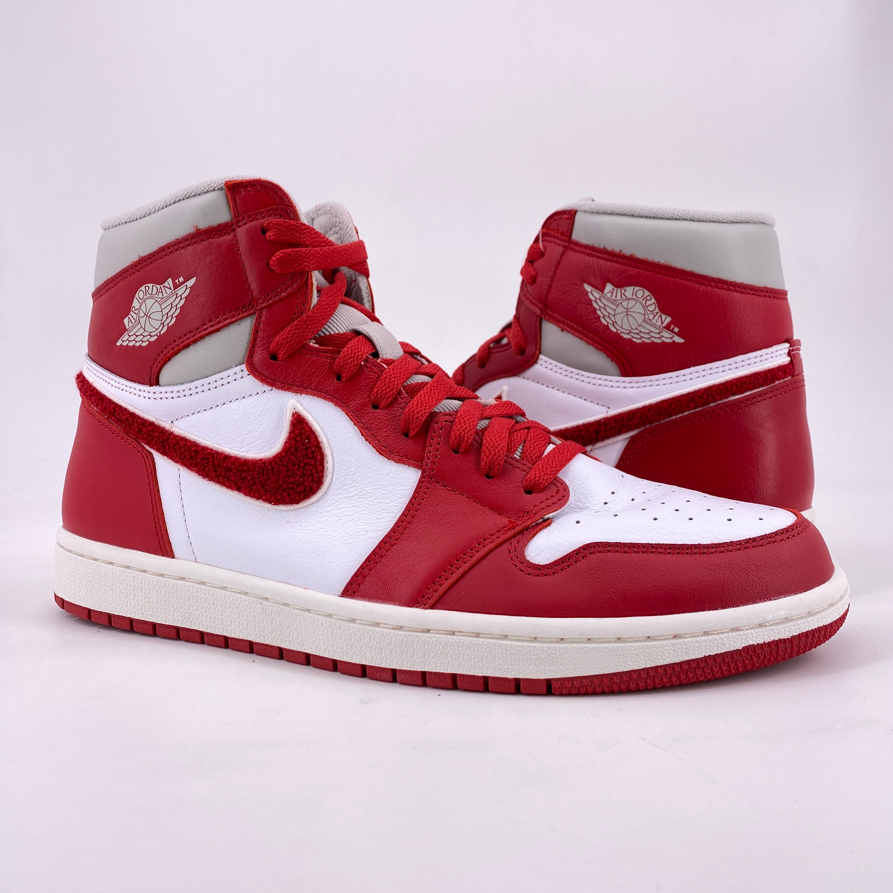 Air Jordan (W) 1 Retro High OG &quot;Varsity Red&quot; 2022 New Size 12W